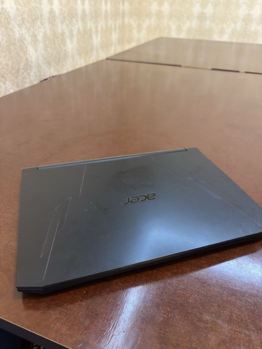Acer Nitro 5 16/ 1 trb