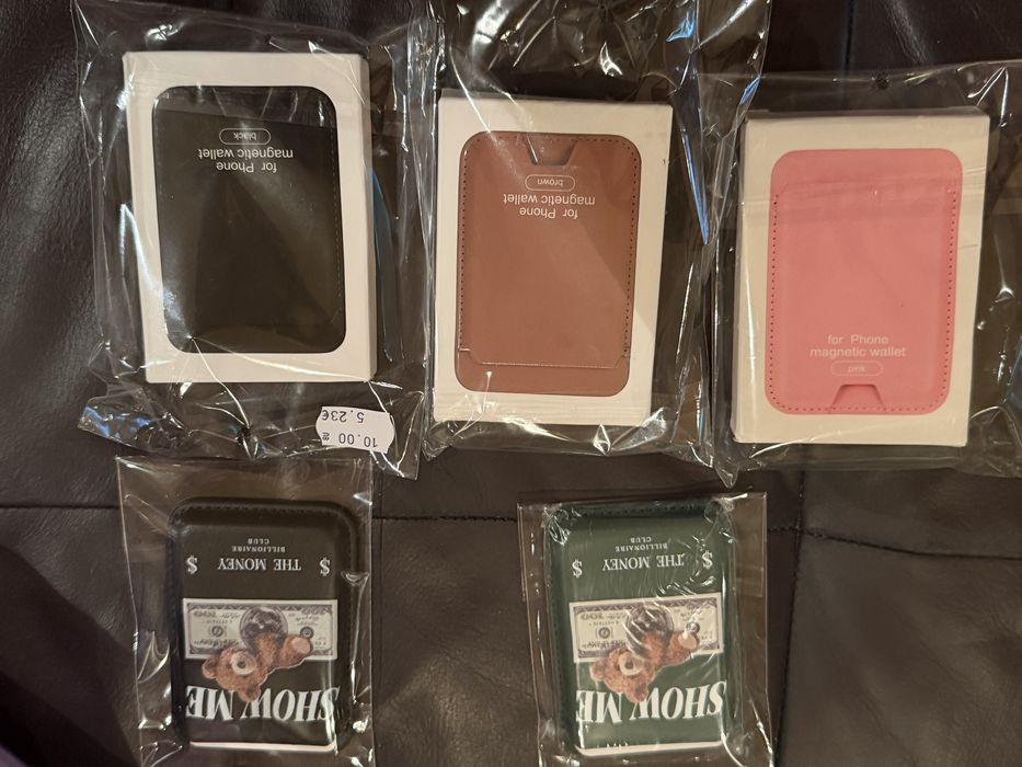 Магнитни портфейли за телефон – НОВИ