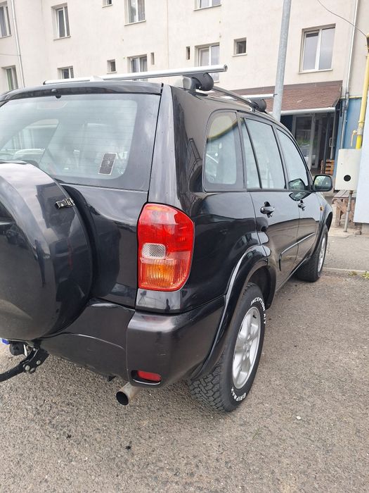 Vând Toyota RAV 4