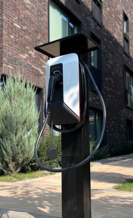 Установка зарядных станций для электромобилей.