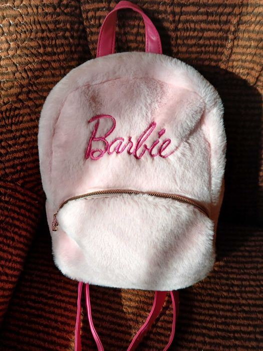Пухкава раница Barbie