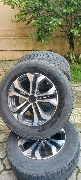Roti Mercedes Benz