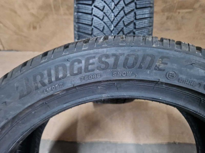 2 Bridgestone R17 225/45 Noile anvelope de iarnă DOT3319