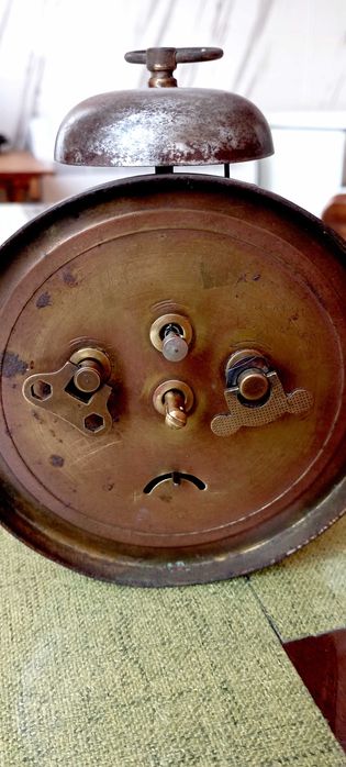 Стар будилник Юнгханс