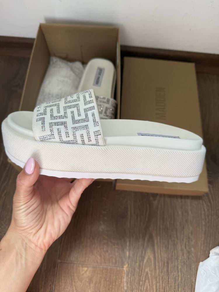 Чехли Steve Madden НОВИ