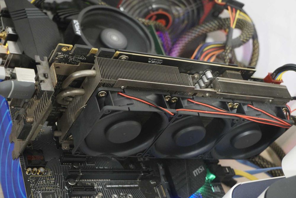 Видеокарта GPU Nvidia GTX 1070 Ti ROG Strix с безшумни перки (sonon)