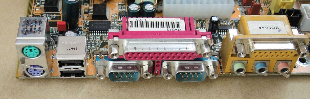 DFI AK75-EC Via Apollo KT133A Socket 462/A Testat