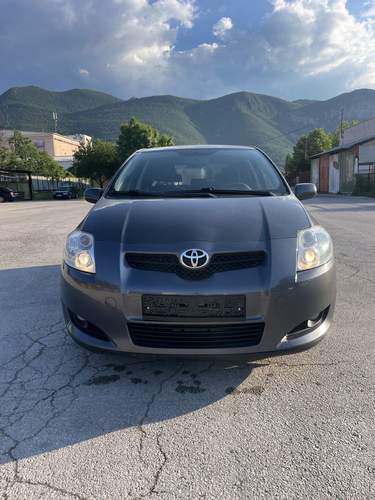 TOYOTA Auris 1.4D-4D Уникат