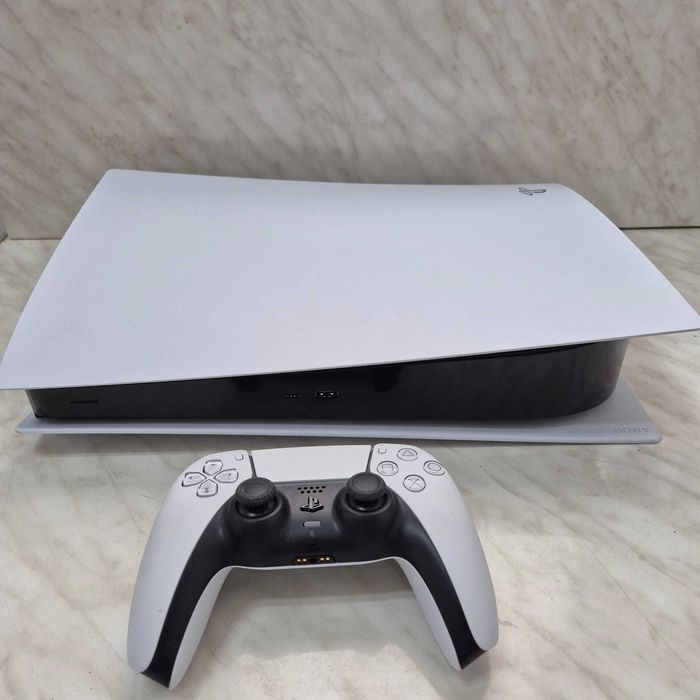 Consola PlayStation 5 Digital PS5 Disital o Maneta Zeus Amanet 33879