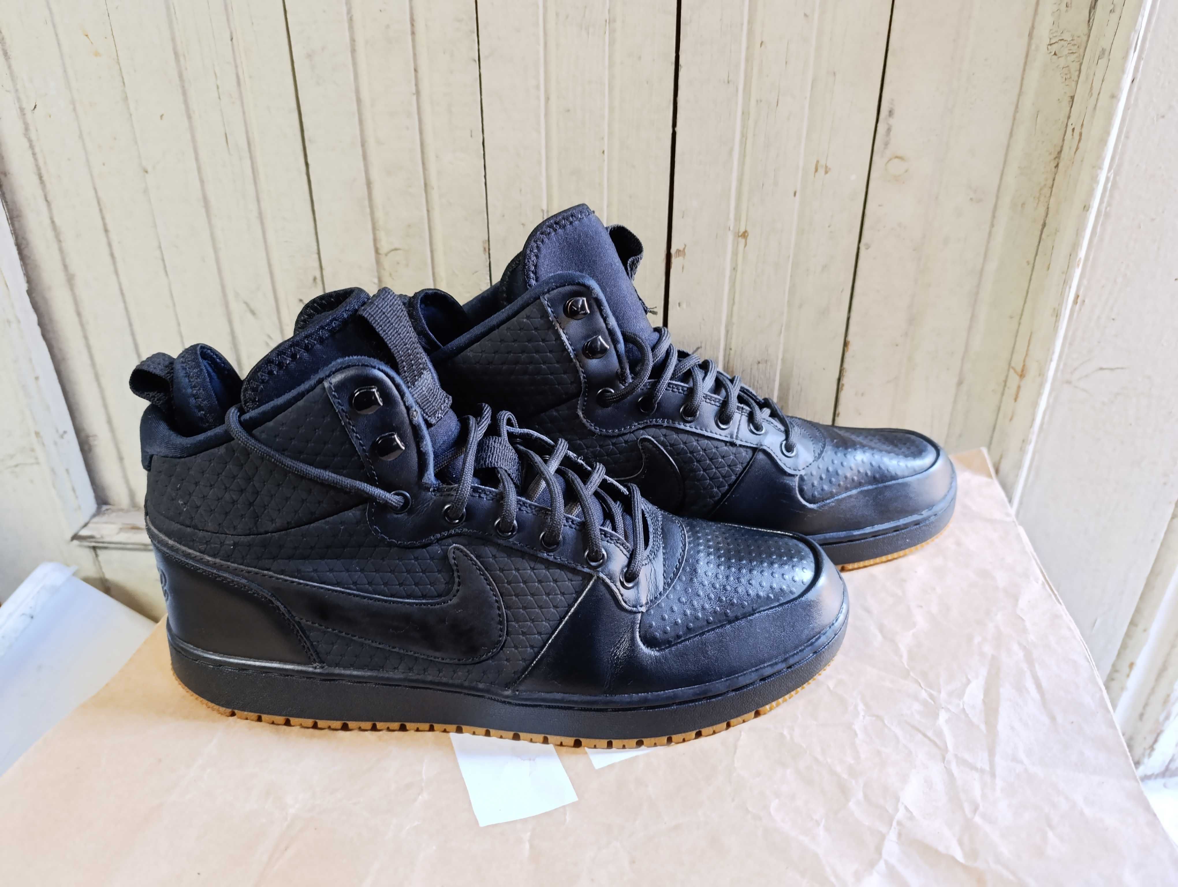 ''Nike Ebernon Mid WINTER''оригинални зимни маратонки 44 номер