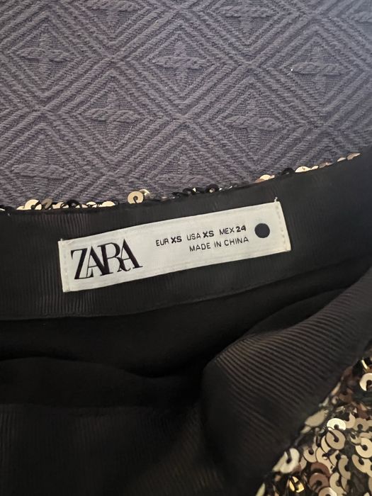 Пола с пайети Zara