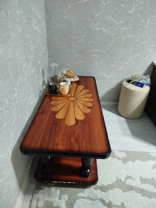 Журнальный столик бу