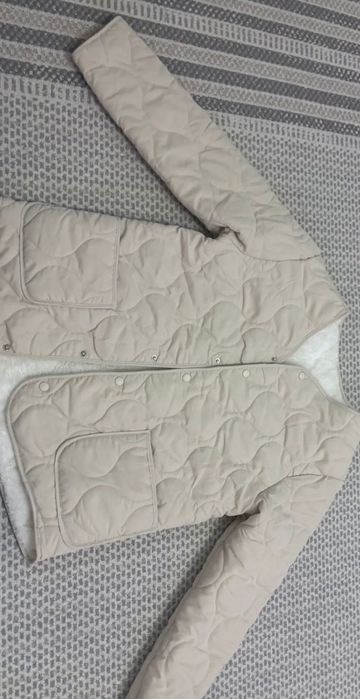 Продается куртка новая