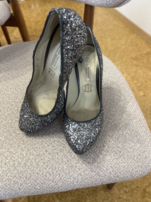 Елегантни дамски обувки