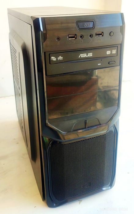 3 та Компьютер сотилади