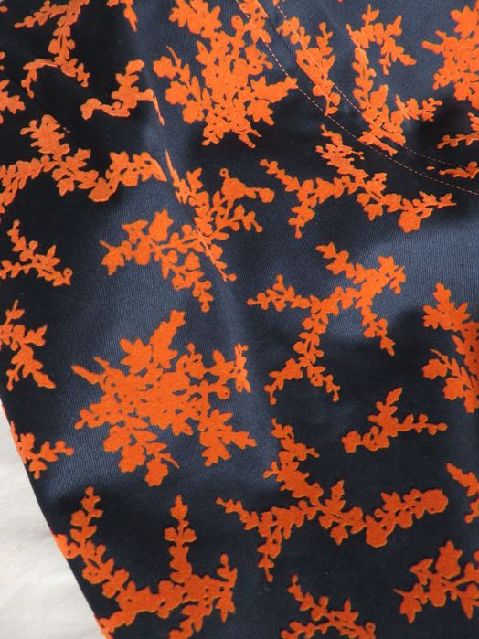 Къса пола Jil Sander, M - L, нова