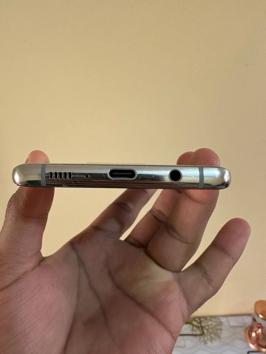 SAMSUNG S10 5G  Ideal