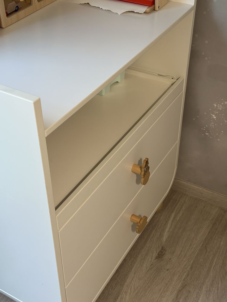 Masa de infasat convertibila in comoda – IKEA MYLLRA
