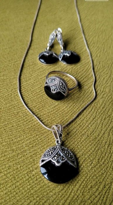 Set argint, cercei/inel si lant cu pandantiv, Onix si marcasite