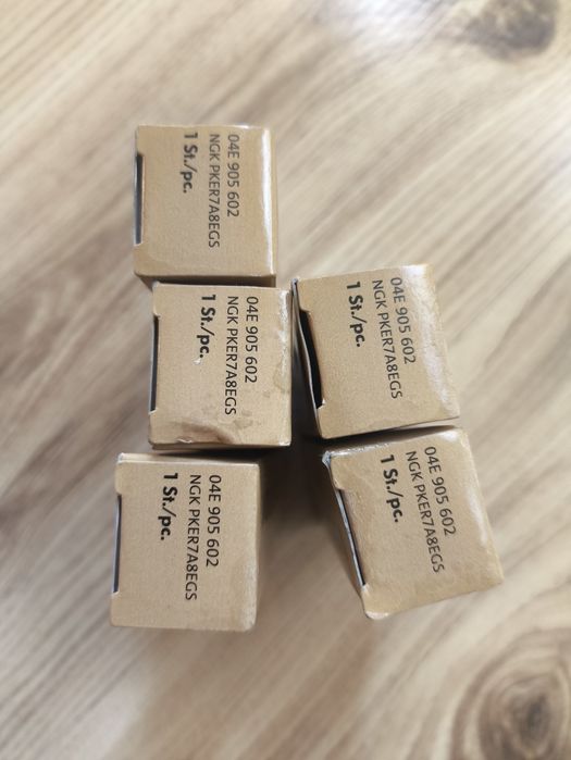 OEM ( оригинални ) запалителни свещи за автомобили от VW GROUP