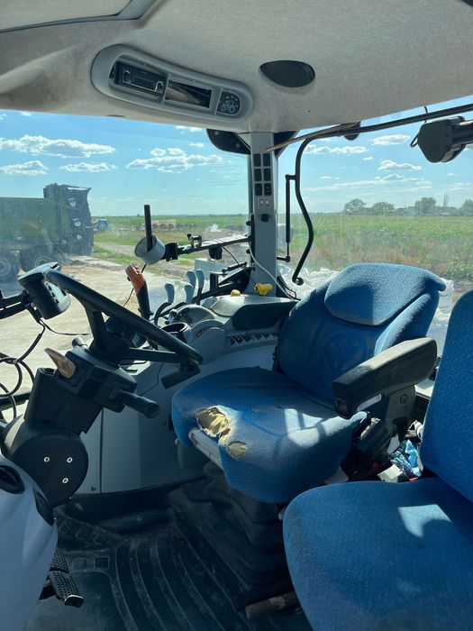 New Holland T6080 RangeCommand