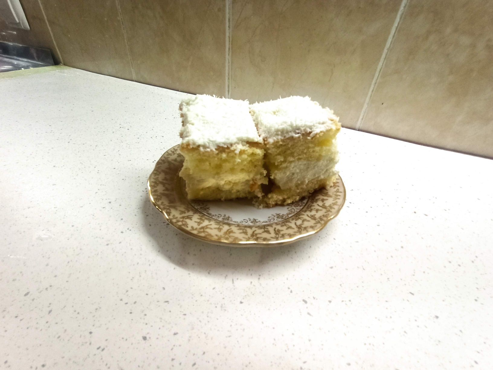 Pishiriqlar va shirinliklar, klubnika v shokolade