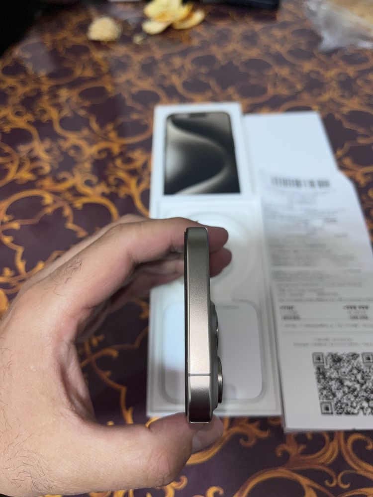 IPhone 15 Pro Natural Titanium