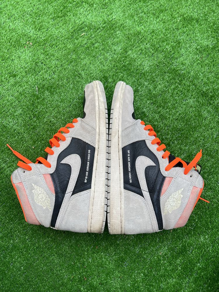 Air Jordan 1 High OG Crimson Grey
