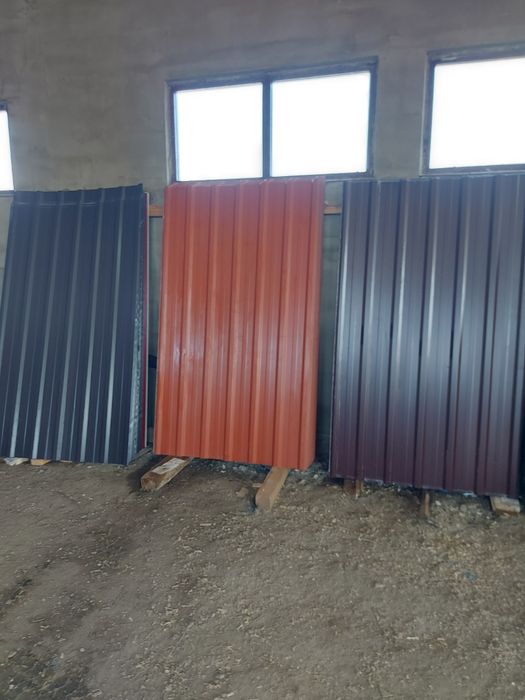 Tabla 0,5-0,7mm mată și lucioasă