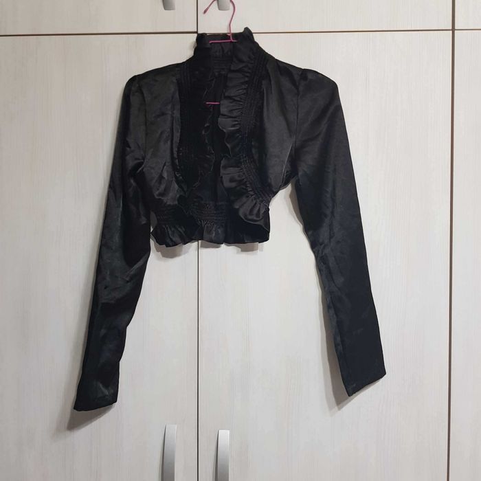 Различни цветове ръкави