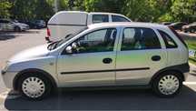 Inchiriez opel corsa