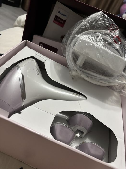 Aparat Philips IPL,epilare definitiva 450.000 impulsuri