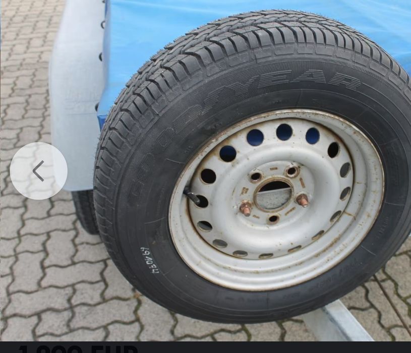 Remorca auto 1600 kg.cu sistem de frânare