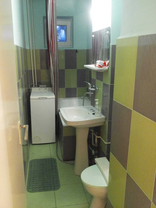 Vand apart 2 cam zona Dacia