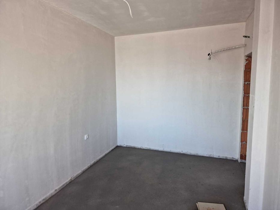 Продава се Тристаен апартамент в Пловдив, Кършияка - 103 кв.м за 1300 €/кв.м - Снимка #2