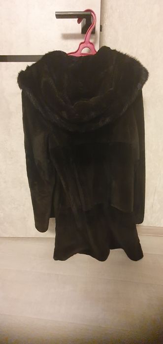 Шуба из меха бобра 48 размер