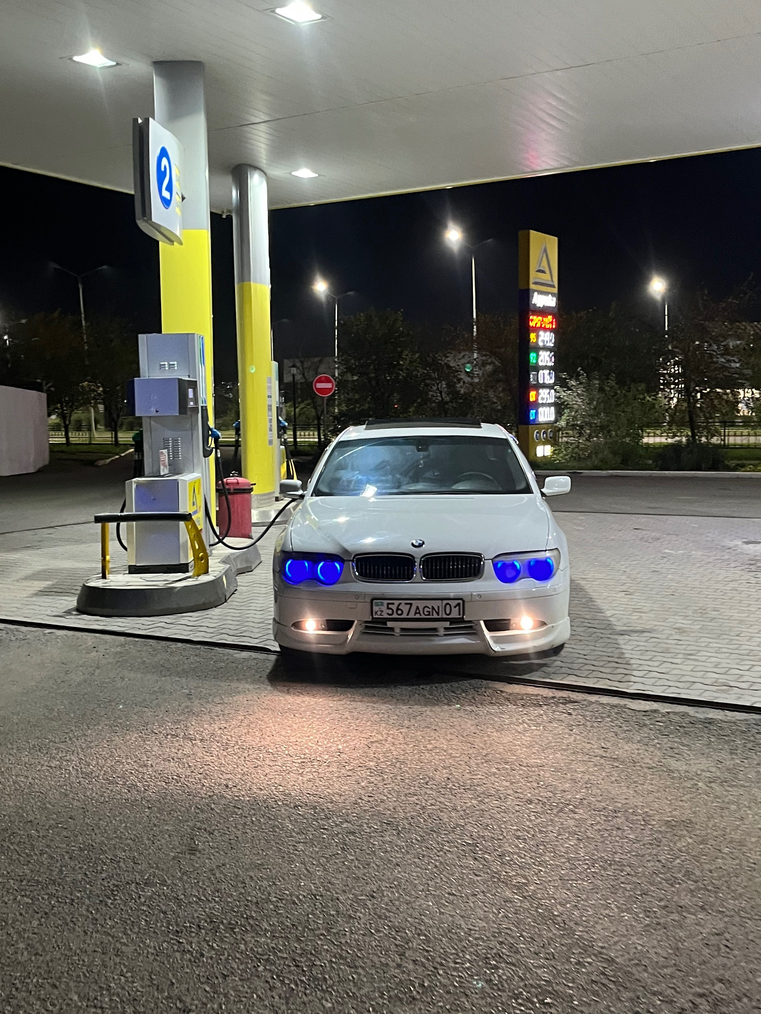 BMW 7-series продам