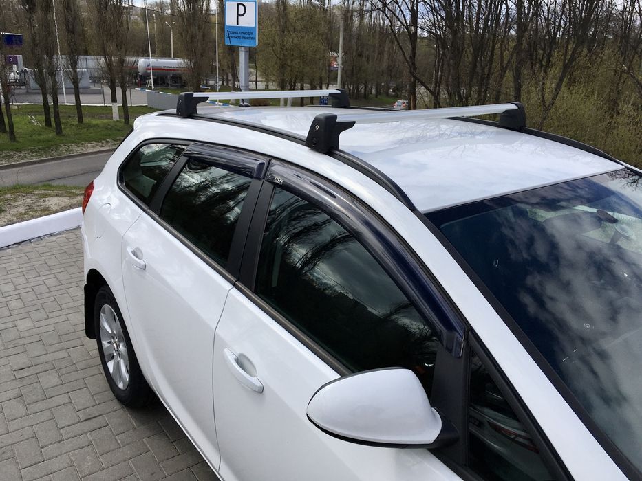 Opel Astra J до 2015г. Оригинален багажник за покрив, напречни греди!