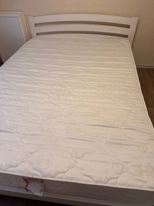 Бесплатно отдаём матрас