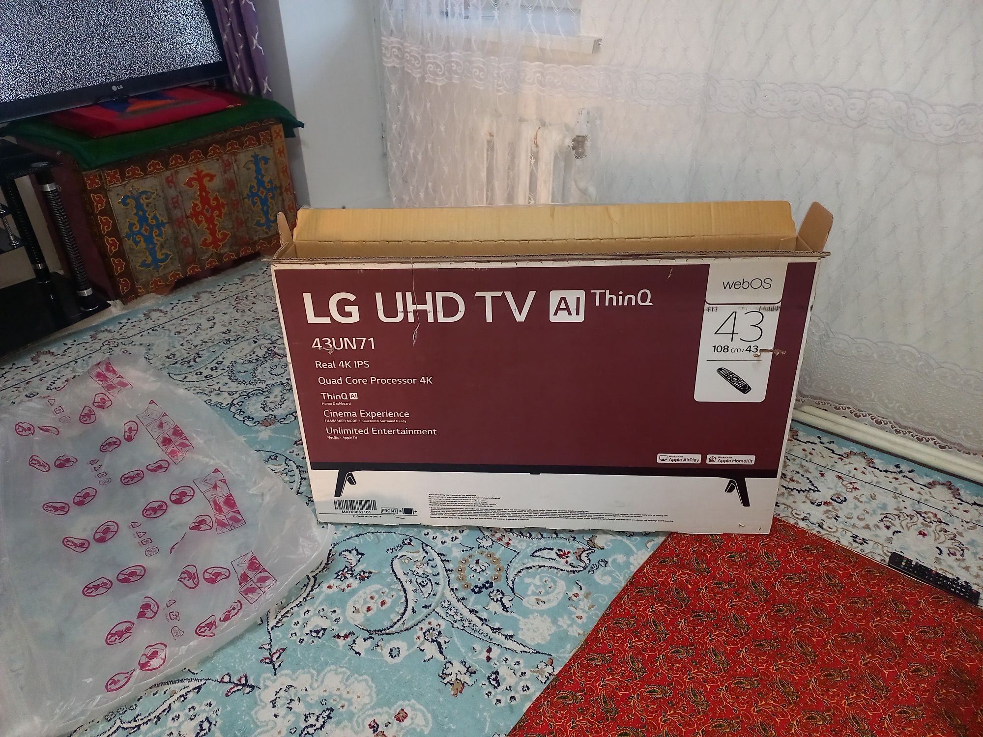 Телевизор LG 43/108