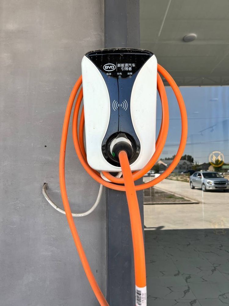 Elektromobil zaryadka ustanovka qilamiz