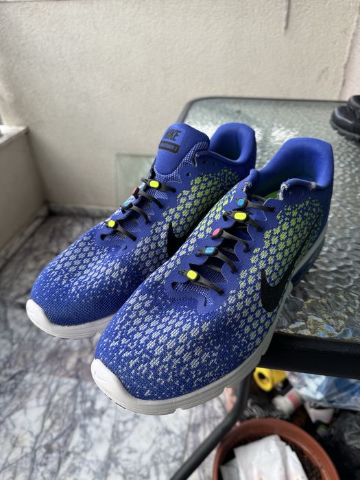Маратонки Air max