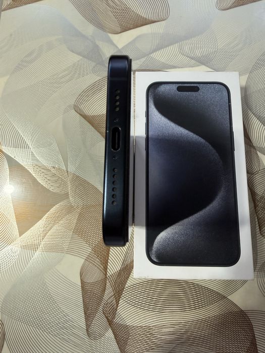 Продам Iphone 15 pro max Blue