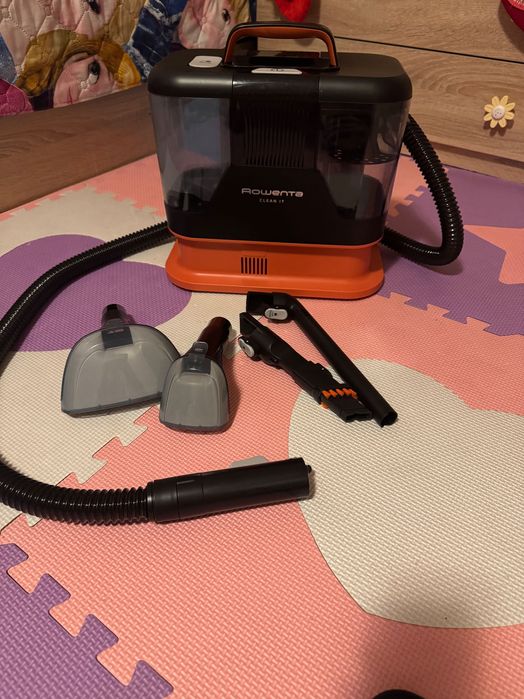 Прахосмукачкa за почистване на петна ROWENTA CLEAN IT
