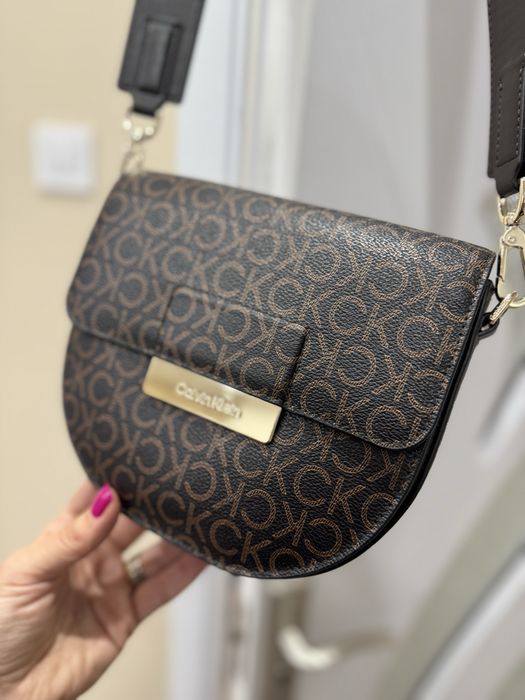 Дамска чанта Calvin Klein