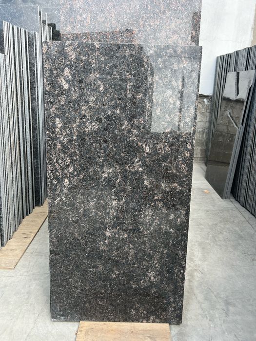 Tan brown dark tan black xindiston graniti индийский гранит тан дарк