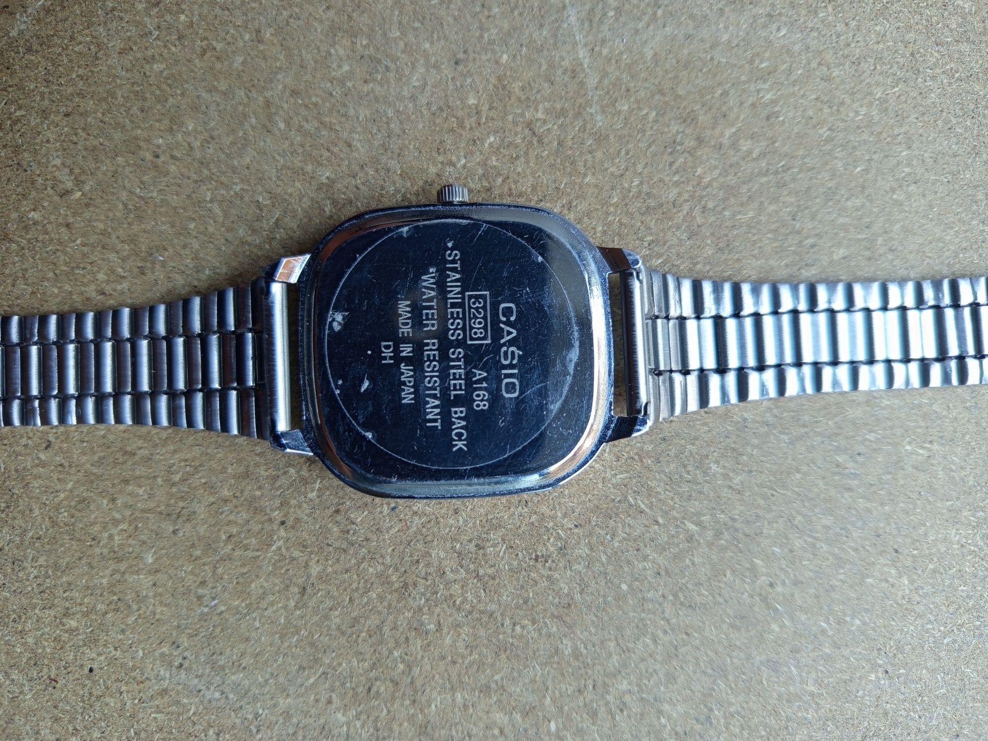 QUARTZ CASIO в хорошем состоянии