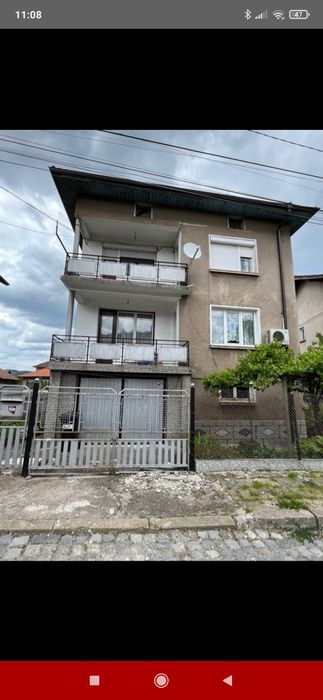 Къща в град Перник , кв Могиличв