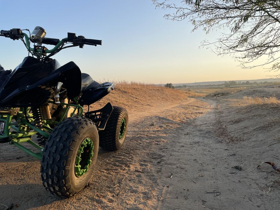 Vand atv KXD, motor 125, cauciucuri noi luate acum cateva luni