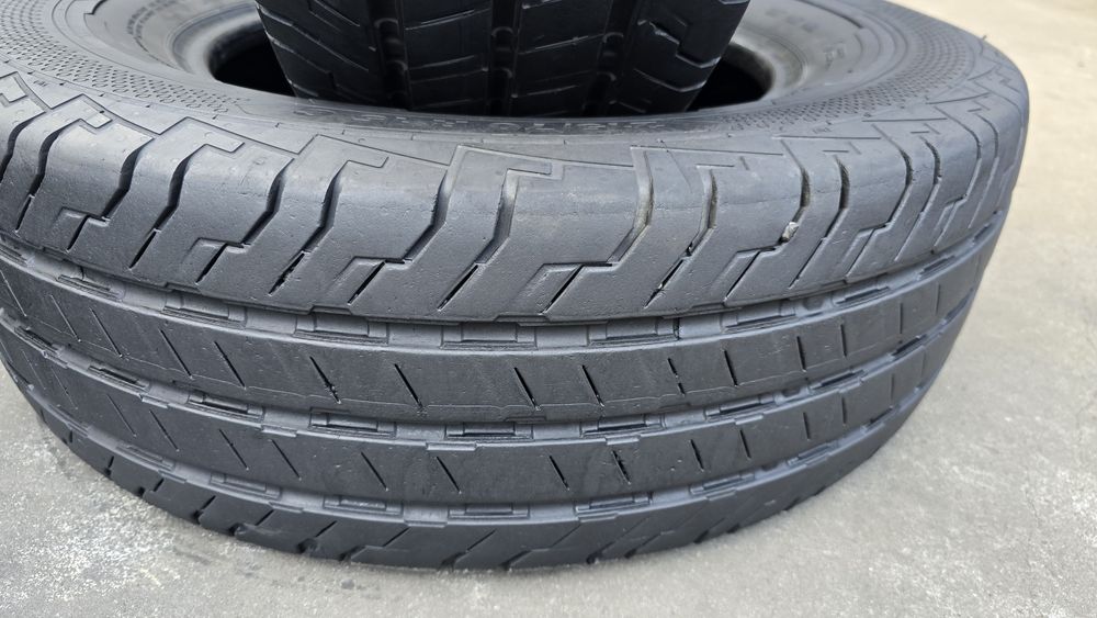 2 anvelope vară Continental 215/70/15C